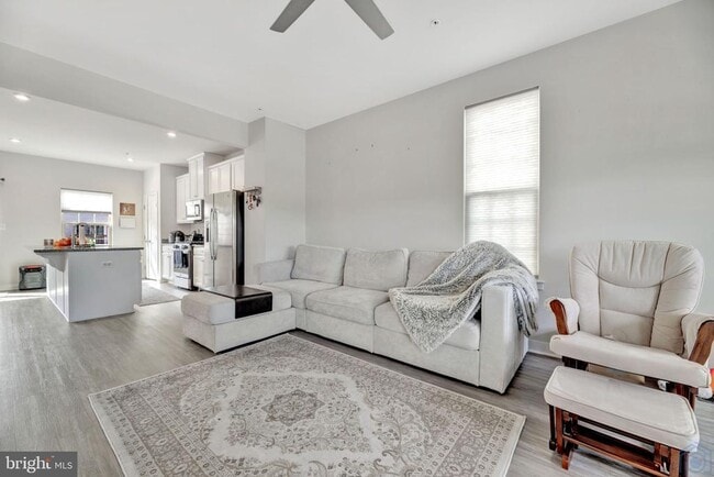 Photo - 14737 Earl Mitchell Ave