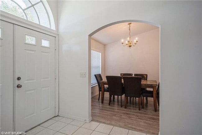 Photo - 1625 SW Abingdon Ave