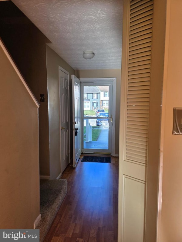 Photo - 8530 Castlemill Cir