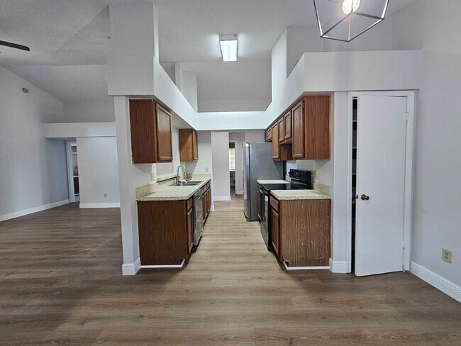 Photo - Stylish 3-Bedroom Retreat with Open Living & Split Floor Plan in Orlando!