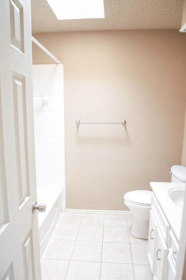 Photo - 9705 Abbeville Ave