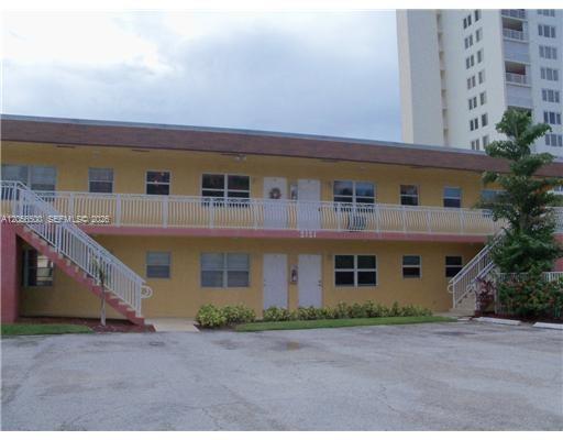 Building Photo - 2121 N Ocean Blvd Unit 1