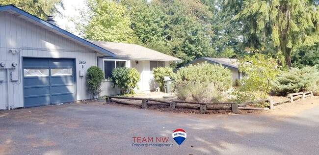 Move in ready - 2 bedroom 1 bath - No pets - Move in ready - 2 bedroom 1 bath - No pets Casa