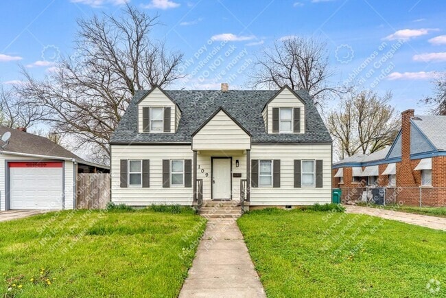 Building Photo - 1109 1/2 SW 26th St Rental