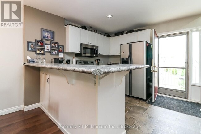 Photo - 55 Trott Blvd