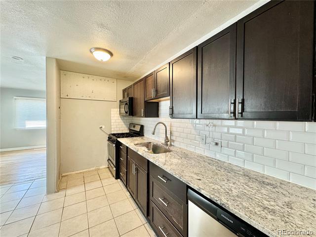 Photo - 1738 Verbena St