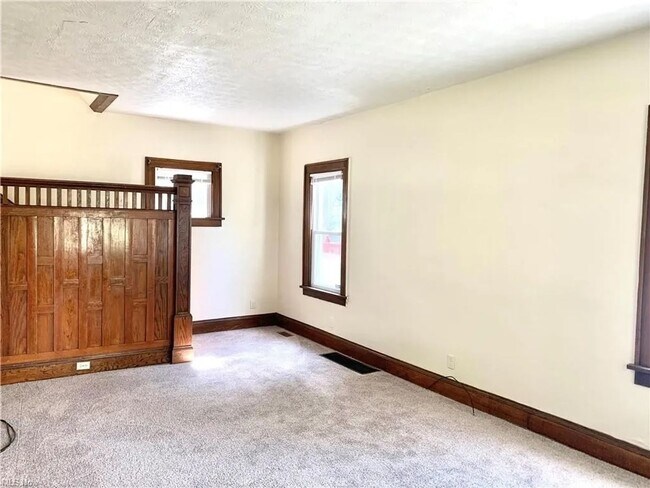 Photo - 4 Bedroom 1 Bathroom House in Akron