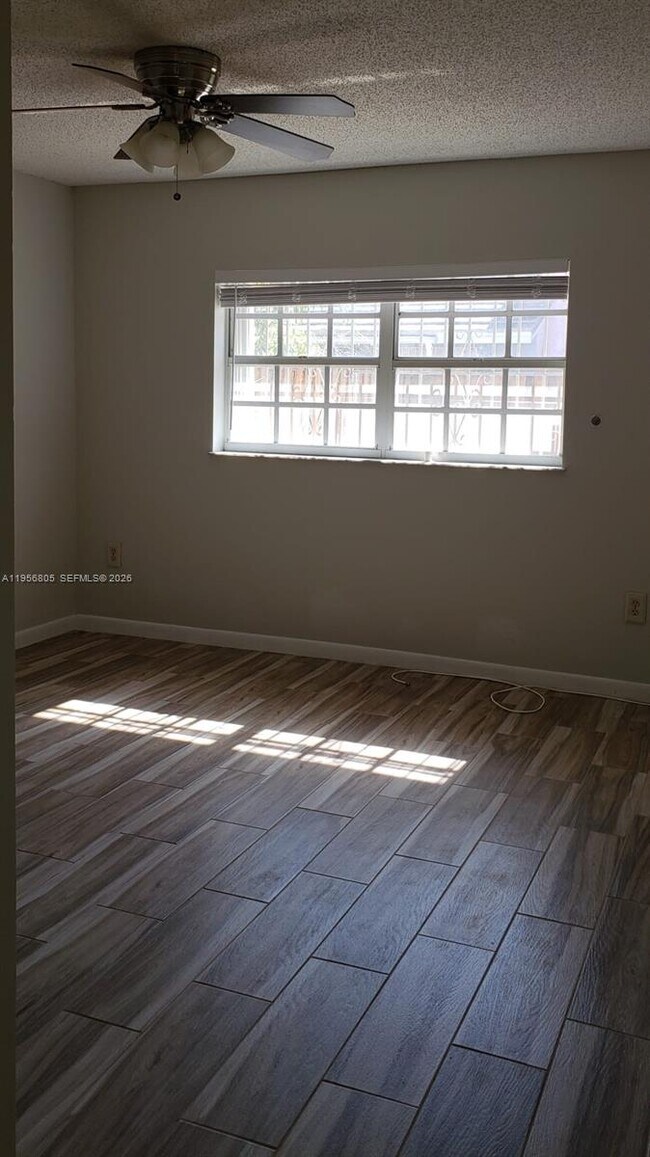 Photo - 1280 SE 9th St