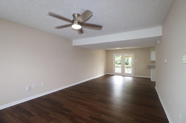 Photo - 303 Anthony Dr