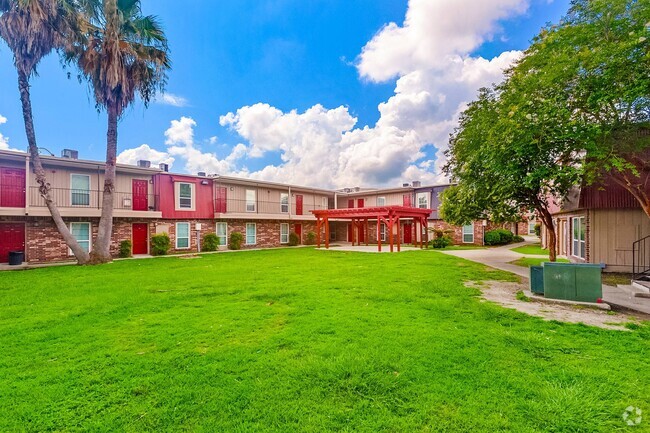 Building Photo - Whispering Palms Rental