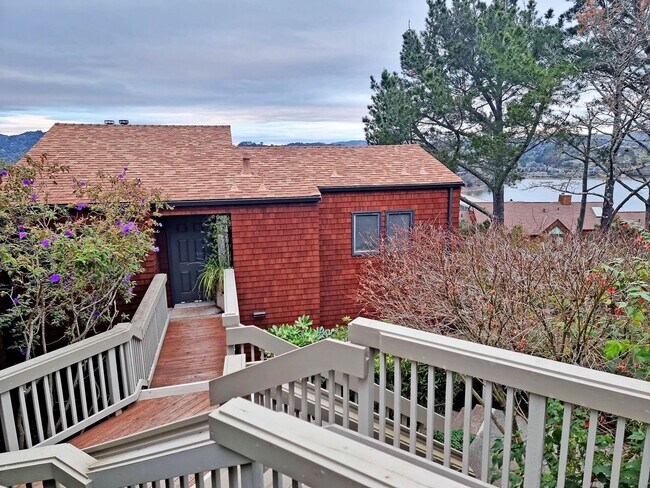 Photo - One bedroom top floor corner unit condo wi...