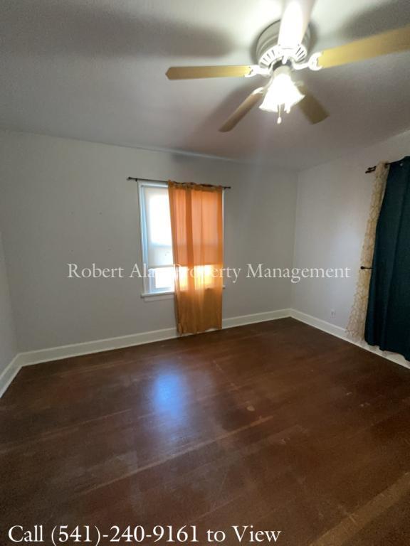 Photo - 24 NW 10th St