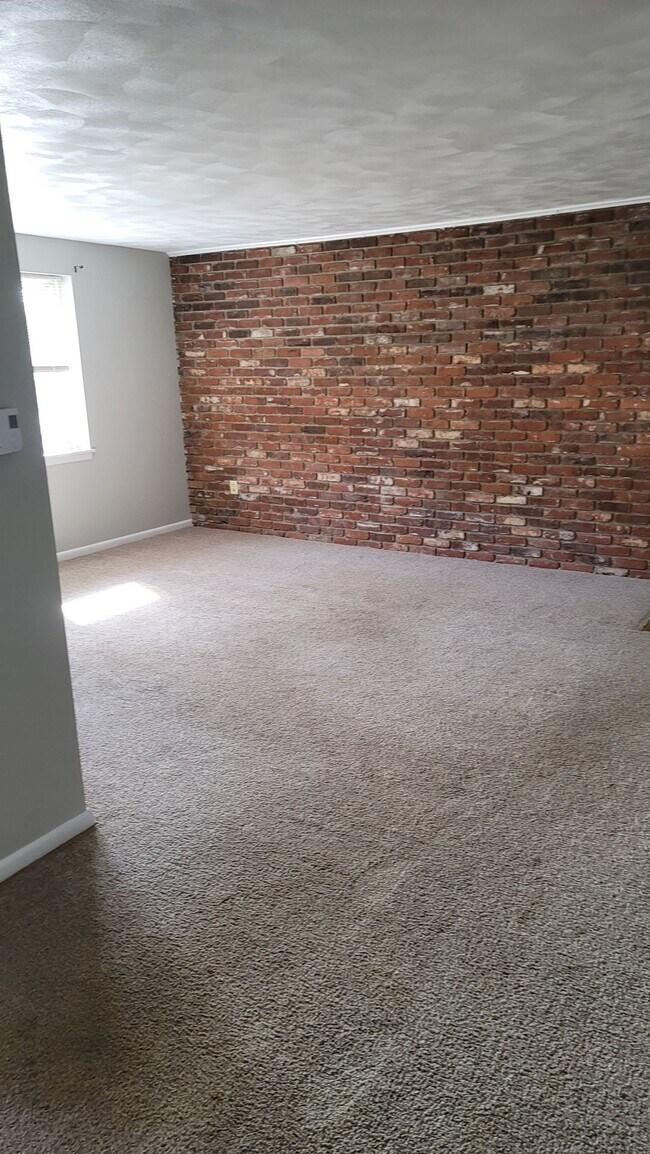 Slate Creek Apartments & Townhomes For Rent in Greensburg, PA