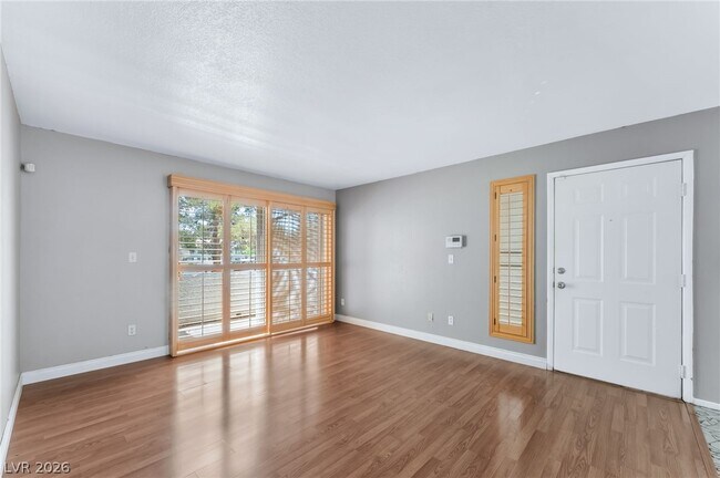 Photo - 3125 Casey Dr Unit 202