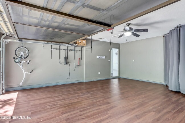 Photo - 566 Longmill Ln