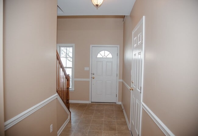 Photo - 465 Sunday Dr