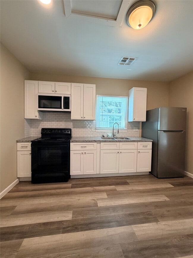 Photo - 516 Hurst Pl