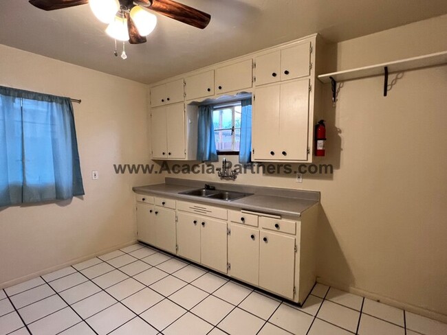 Photo - Close to U of A