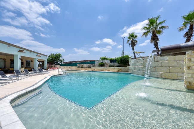 Photo - 6007 Grissom Rd