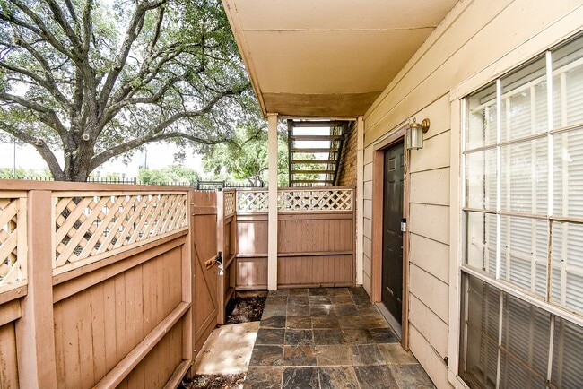 Photo - 2626 Holly Hall St Unit 307