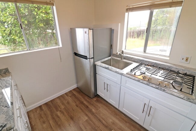 Building Photo - Nassau Unit 3617 Nassau Dr #A Rental