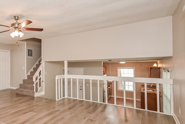 Photo - 2128 Summertown Dr