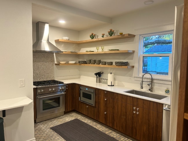 Building Photo - 1726 E 13th Ave