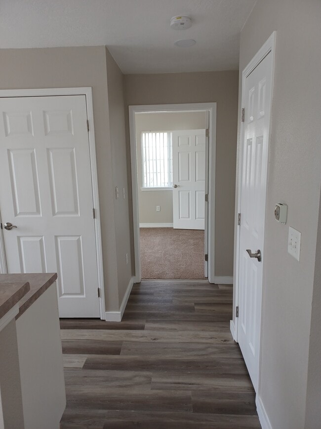 Photo - Camels Back Apartments