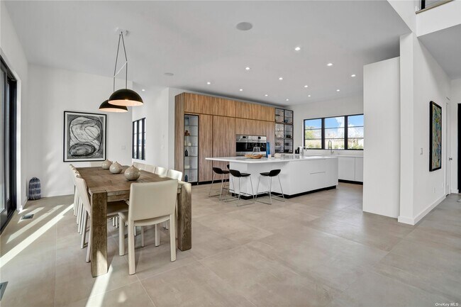 Photo - 4 Piperwoods Ln