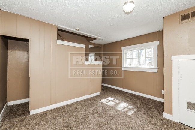 Photo - One bedroom, one bathroom double in Springfield.