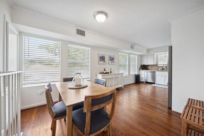 Photo - 1105 Tulane St