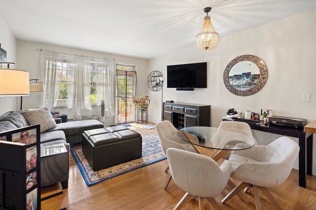 Building Photo - 4 Constellation Pl Unit 206