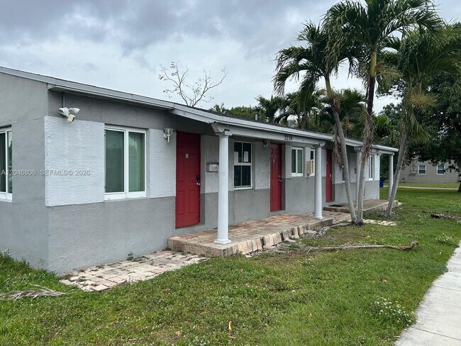 2214 N 25th Ave Unit 2216#1