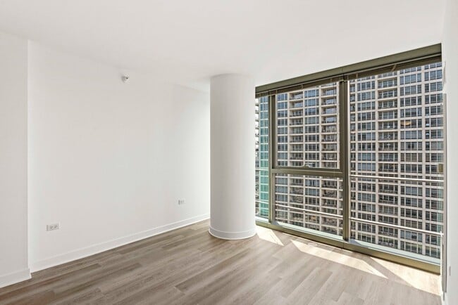 Photo - 333 W Wolf Point Plaza