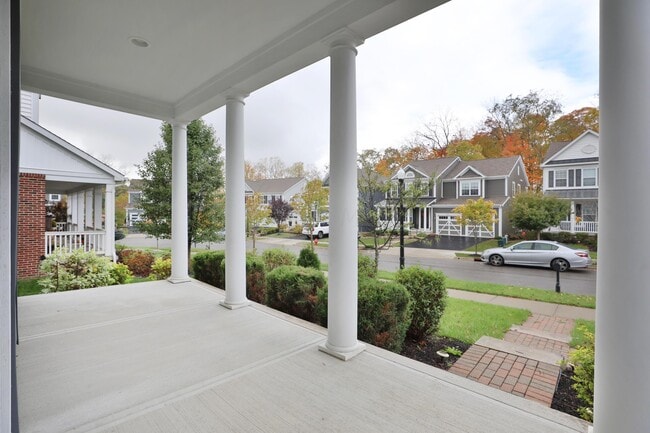 Photo - 1412 Leesland Dr
