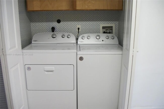 Photo - 9307 NW 121st St