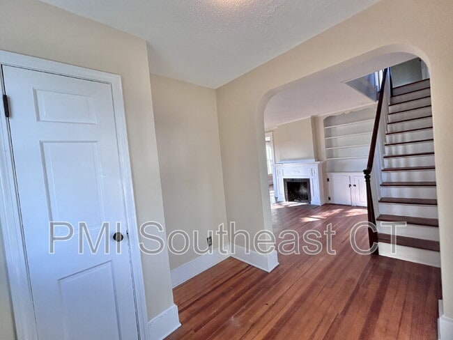 Photo - 142 Old Norwich Rd