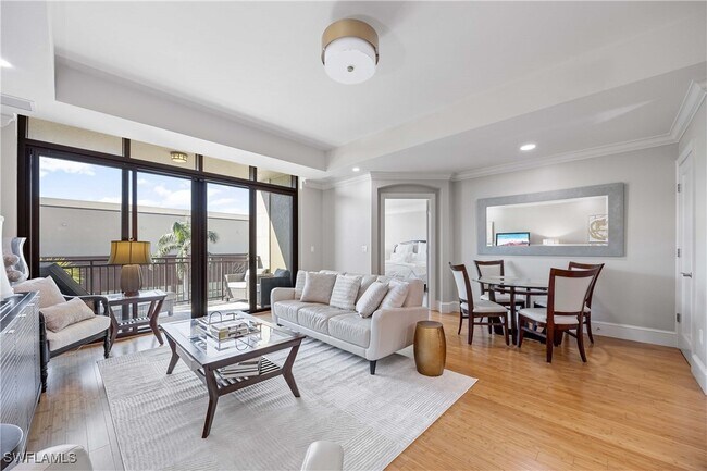 Photo - 9123 Strada Pl Unidad 7408