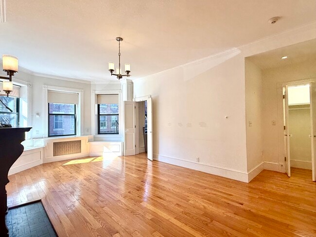 Photo - 247 Newbury St Unit 2R