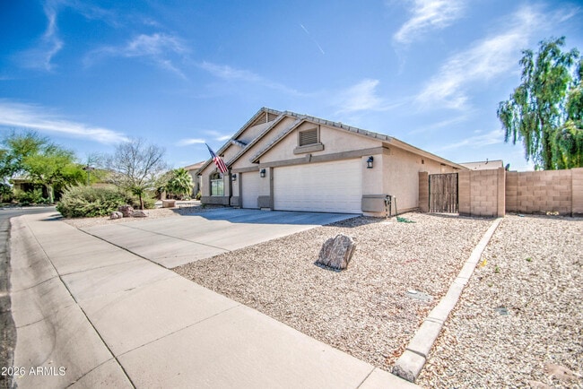 Photo - 43205 Roth Rd