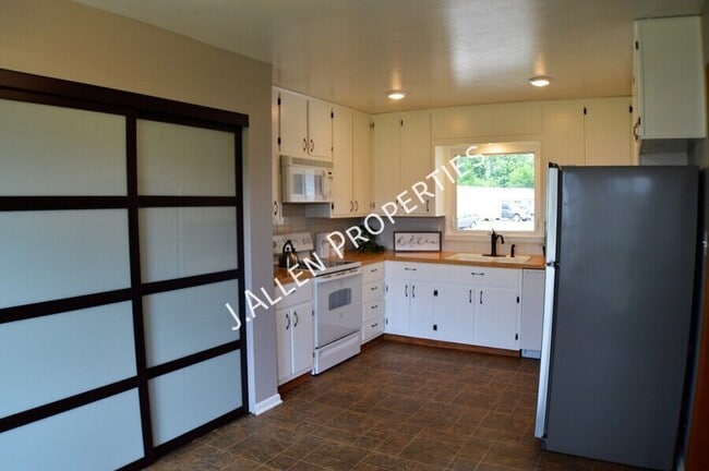 Photo - 2219 Sunset Ave