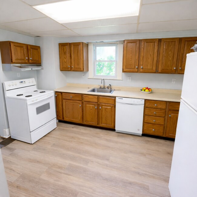 Photo - 1608 Woodmont Ave