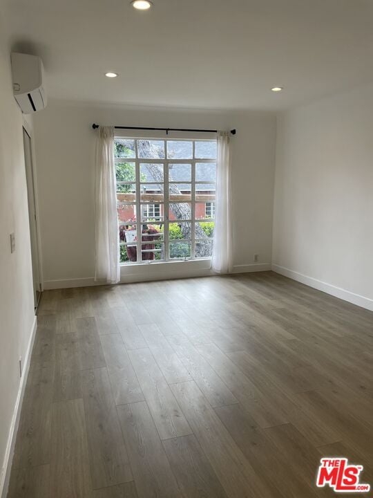 Building Photo - 1254 N Orange Grove Ave Unit 4