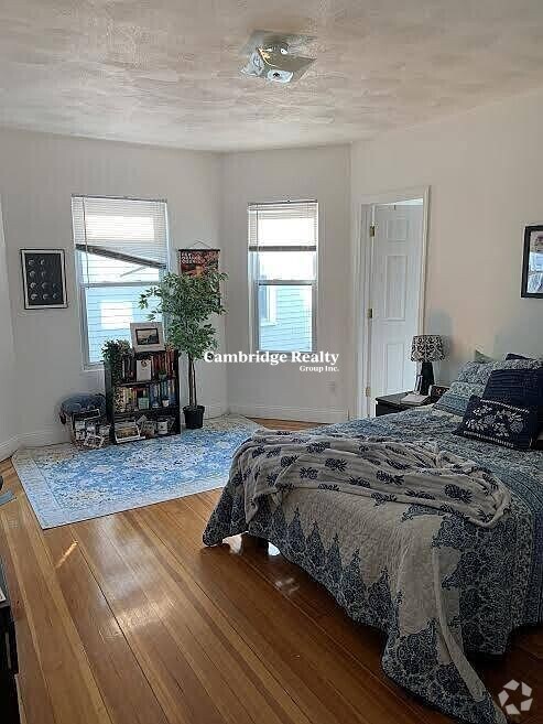 Building Photo - 86 Fellsway W Unit 3 Rental