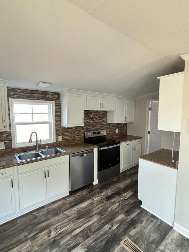 Photo - 828 Woodall Dairy Rd