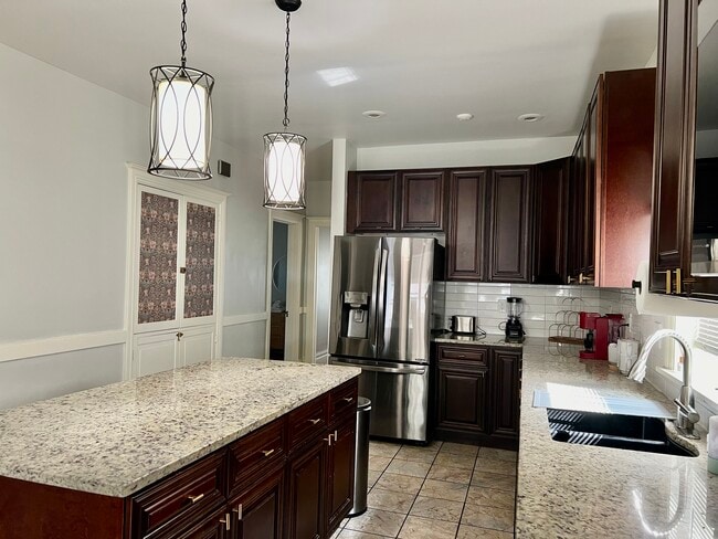 Photo - 224 N Austin Blvd Unit # 1