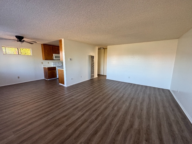 Photo - 121 Yorkshire Ct Unit D