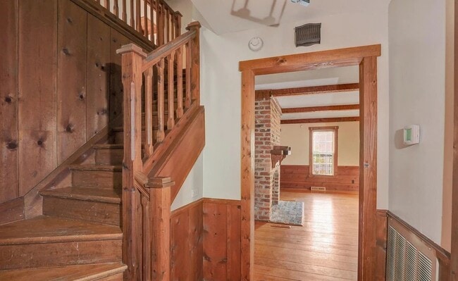 Charming Home in Brandermill. - Charming Home in Brandermill.