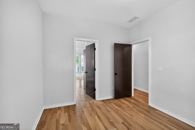 Photo - 454 Calhoun St NW