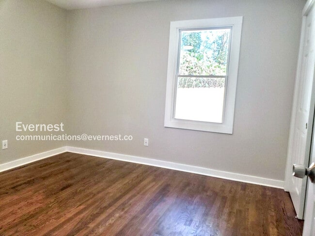 Photo - Updated 3 Bedroom Home in Mableton / Near ...